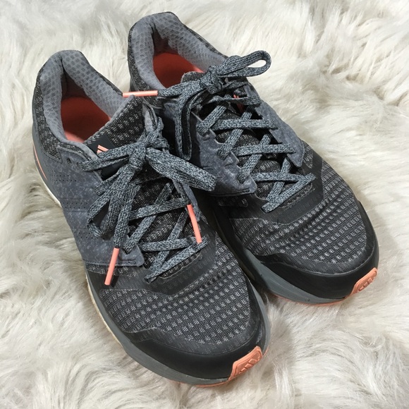 Adidas Supernova Sequence Athletic zapatos 65 poshmark gris Adidas Supernova Sequence Athletic zapatos 65 poshmark gris
